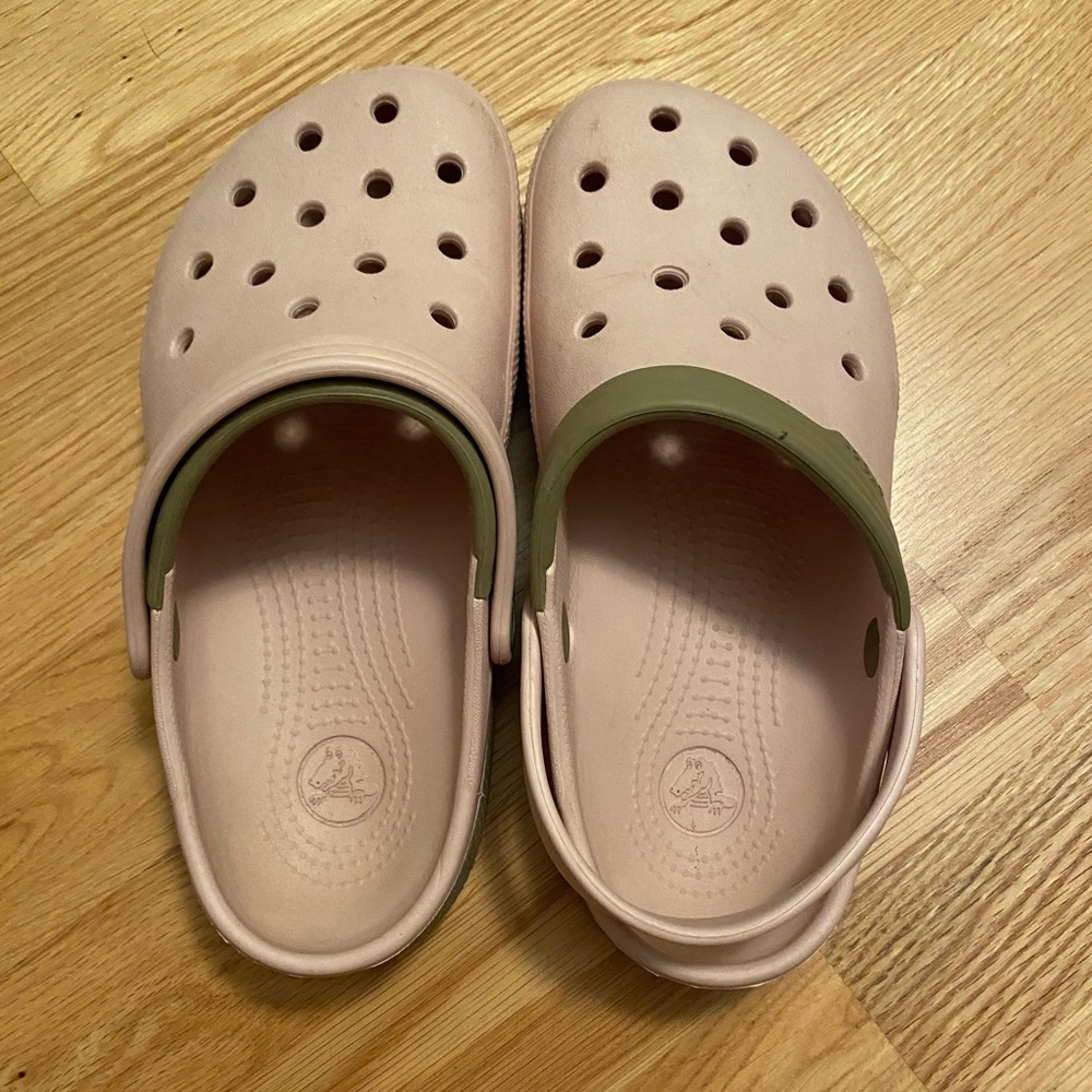 Crocs